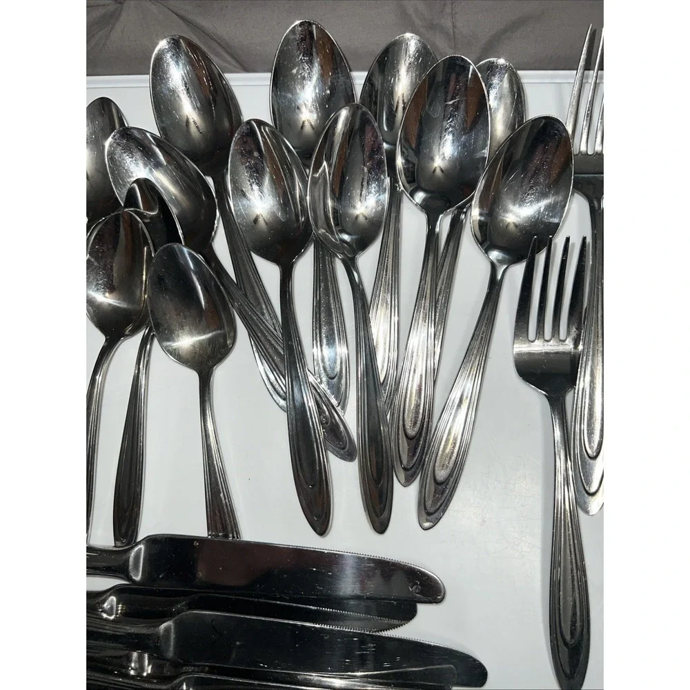 Vintage Anse Royale (Stainless) by REED &‎ BARTON 18/10 Korea 42 Piece Flatware